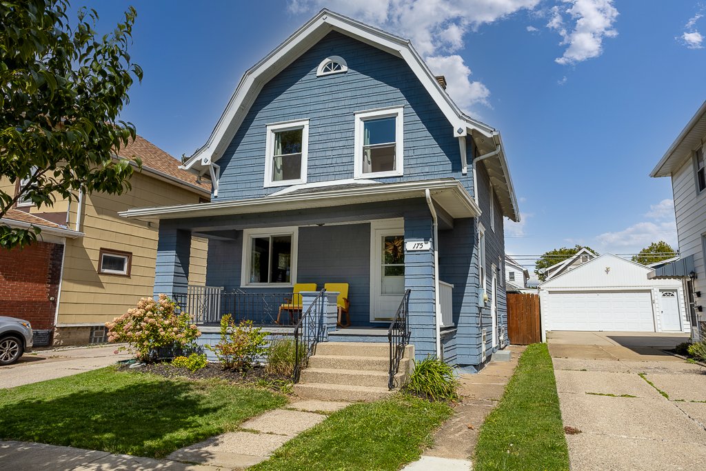 Charming Western New York home for sale - Kim Salvatoriello real estate agent serving Tonawanda NY